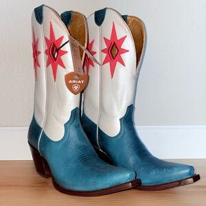 ARIAT Women’s Starlight Western Boots NWT - Snip Toe Size 9